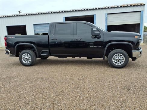 New 2026 Chevrolet Silverado 2500 LT w/ Leather Package image 5