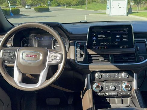 Used 2021 GMC Yukon SLT w/ SLT Luxury Plus Package image 43