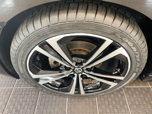 Used 2020 Nissan Sentra SR FWD image 5