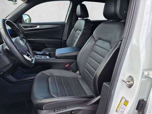 Used 2024 Volkswagen Atlas Cross Sport SEL R-Line AWD/4WD image 16