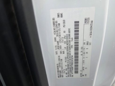 Used 2024 Ford F250 XL AWD/4WD image 4