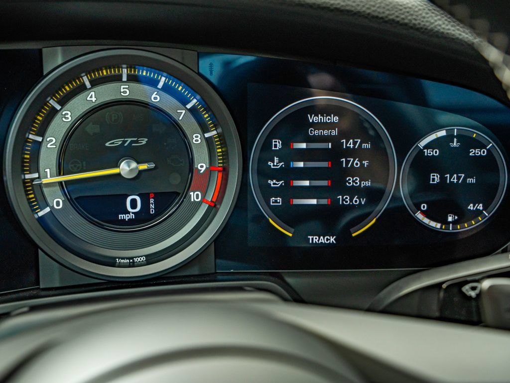 Certified 2022 Porsche 911 GT3 RWD image 40