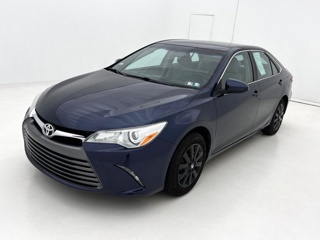 Used 2016 Toyota Camry LE FWD image 4