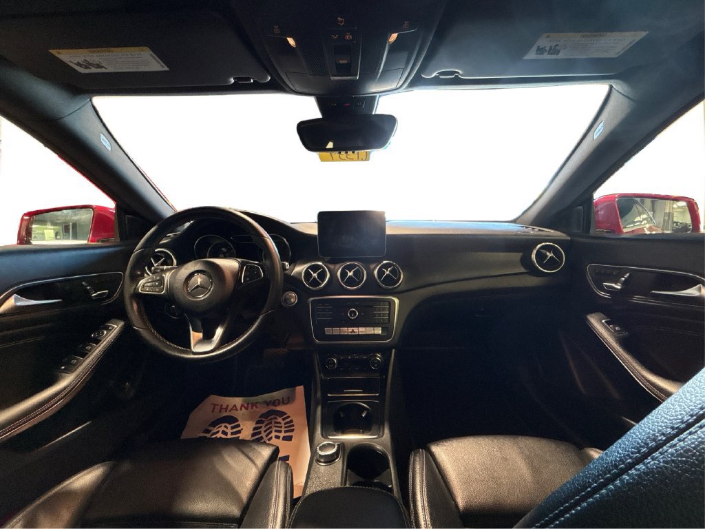 Used 2018 Mercedes-Benz CLA 250 4MATIC image 33