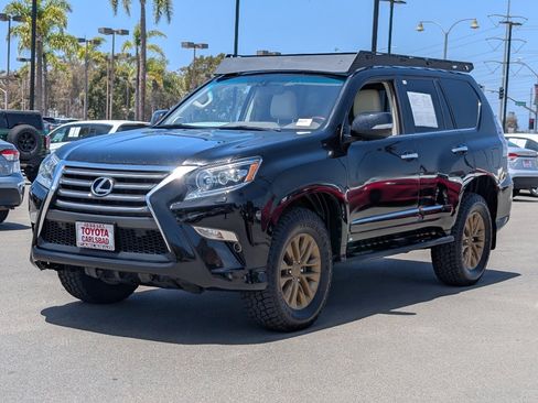 Used 2014 Lexus GX 460 w/ Premium Package AWD/4WD image 12