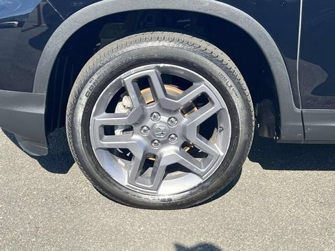 Used 2023 Honda Passport EX-L image 11