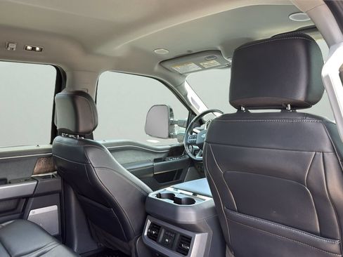 Used 2024 Ford F250 Lariat w/ Lariat Ultimate Package AWD/4WD image 28