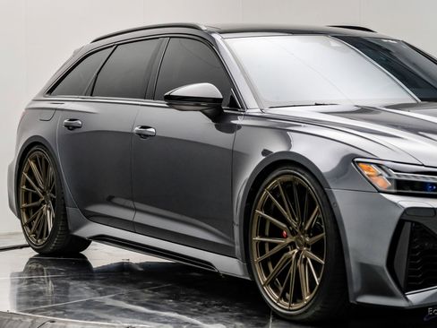 Used 2023 Audi RS 6 w/ Black Optic Package AWD/4WD image 22