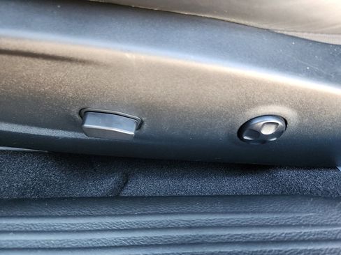 Used 2023 Dodge Challenger SRT Hellcat w/ Driver Convenience Group image 11