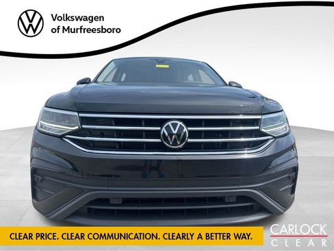 Certified 2024 Volkswagen Tiguan SE w/ Panoramic Sunroof Package FWD image 11