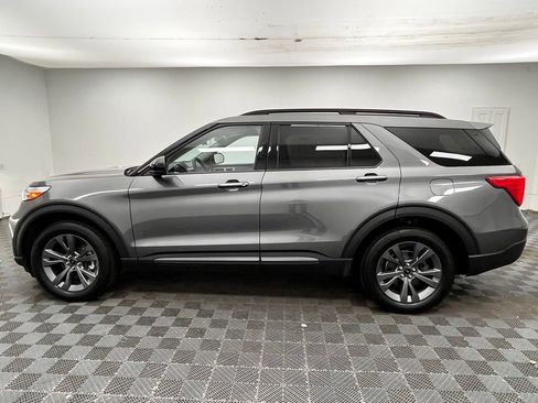 Used 2023 Ford Explorer XLT w/ Equipment Group 202A image 17