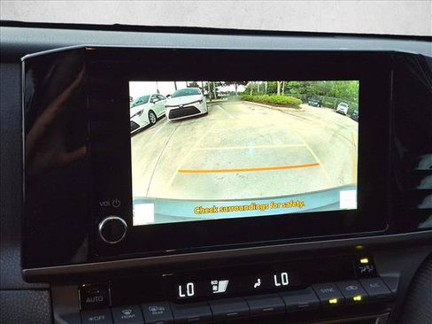 Used 2026 Toyota Camry SE w/ Convenience Package FWD image 16