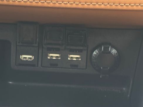 Used 2020 Toyota Highlander Platinum image 6