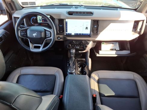 Used 2024 Ford Bronco Wildtrak AWD/4WD image 12