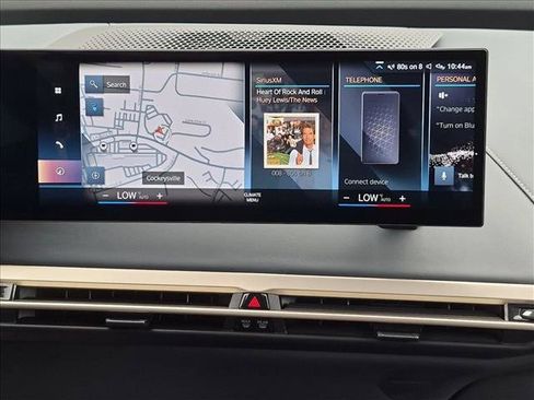 Used 2023 BMW iX xDrive50 w/ Premium Package AWD/4WD image 15