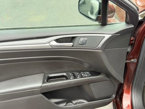 Used 2016 Ford Fusion Energi Titanium w/ Driver Assist Package image 24