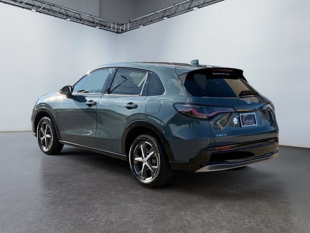 Used 2023 Honda HR-V EX-L image 7