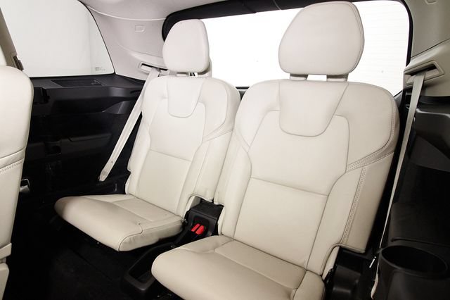 Used 2021 Volvo XC90 T6 Inscription w/ Protection Package Premier AWD/4WD image 26