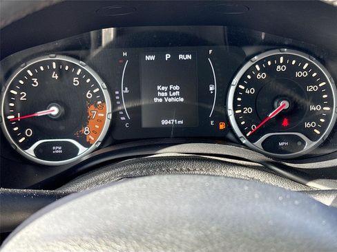 Used 2018 Jeep Renegade Latitude image 12