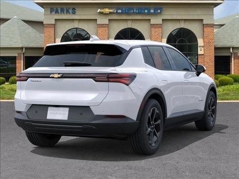 New 2026 Chevrolet Equinox EV LT FWD image 5