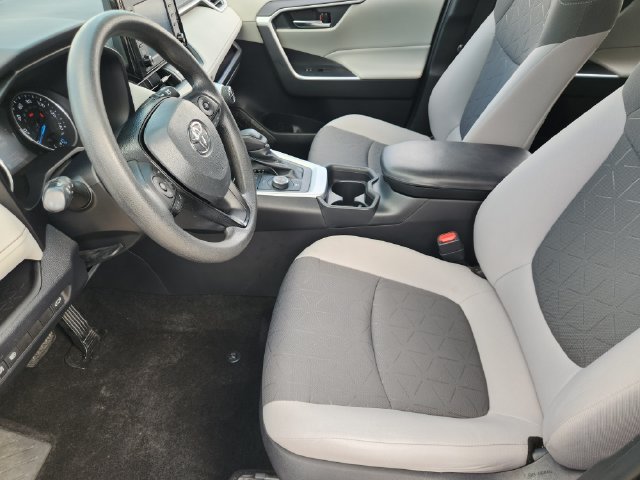 Used 2020 Toyota RAV4 XLE w/ Convenience Package AWD/4WD image 9