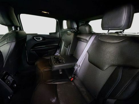 Used 2025 Jeep Compass Latitude w/ Altitude Special Edition image 22