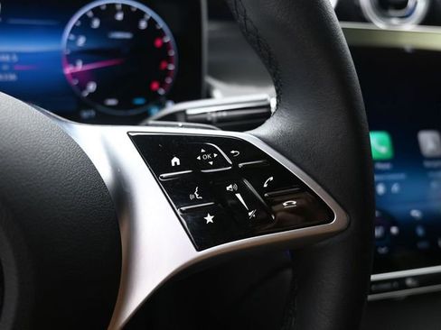 Used 2025 Mercedes-Benz GLC 300 image 14