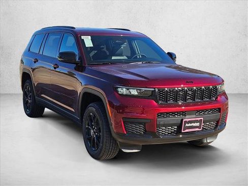 New 2025 Jeep Grand Cherokee L Altitude image 3