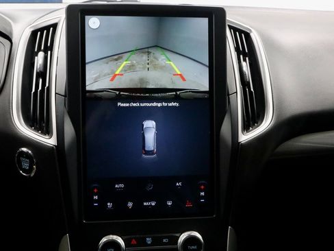 Certified 2024 Ford Edge SEL w/ Convenience Package image 2