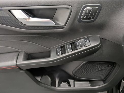 Used 2023 Ford Escape ST-Line Elite w/ Premium Technology Package AWD/4WD image 10