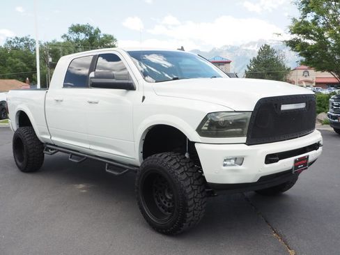 Used 2017 RAM 2500 Laramie w/ Sport Appearance Group AWD/4WD image 3