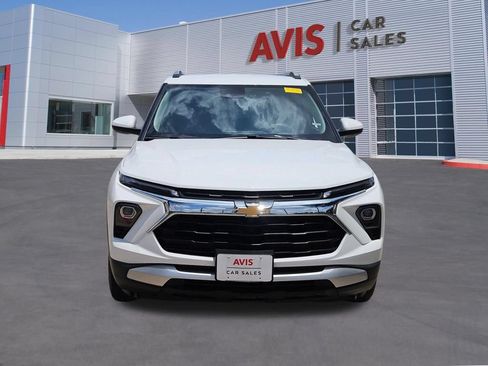 Used 2025 Chevrolet TrailBlazer LT AWD/4WD image 10