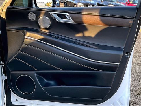 Used 2023 Genesis GV80 3.5T w/ Prestige Matte Package image 23