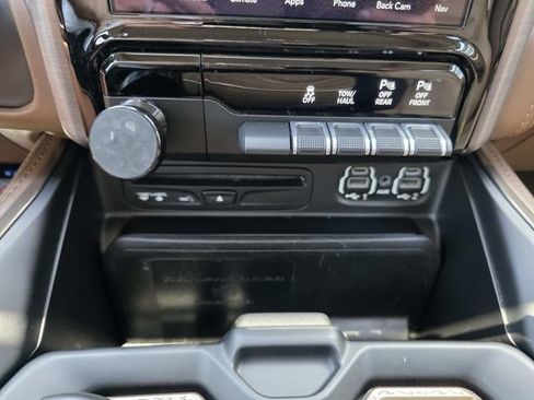 Used 2019 RAM 1500 Limited AWD/4WD image 16