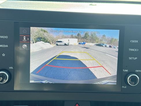 Used 2023 Kia Sportage LX image 14