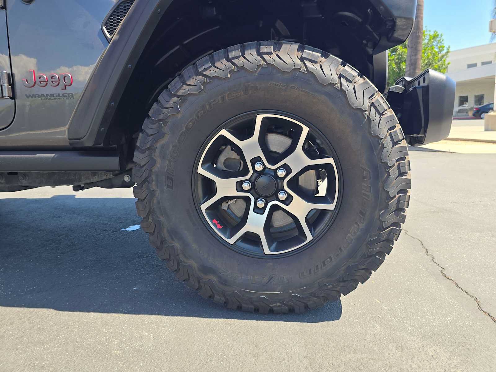 Used 2018 Jeep Wrangler Unlimited Rubicon AWD/4WD image 9