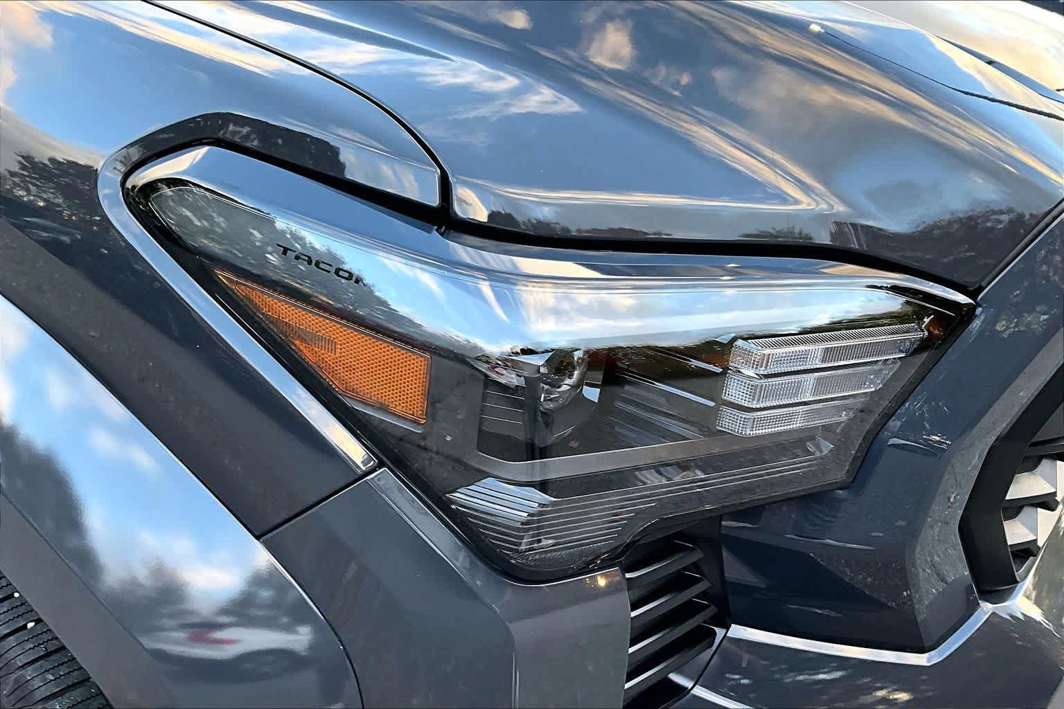 Certified 2025 Toyota Tacoma TRD Sport AWD/4WD image 25