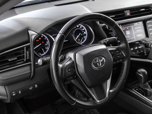 Used 2020 Toyota Camry SE AWD/4WD image 33