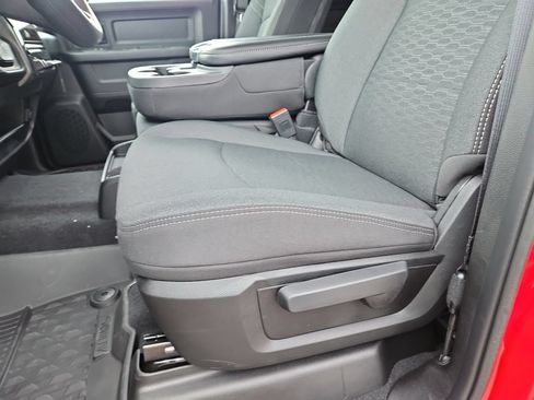 New 2026 RAM 2500 Tradesman AWD/4WD image 13
