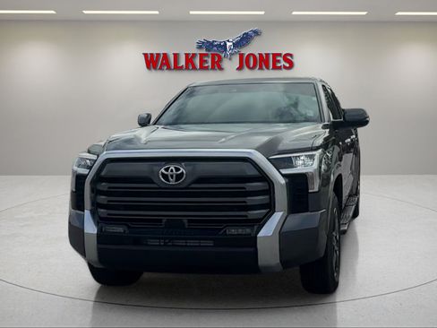 Used 2025 Toyota Tundra Limited image 6