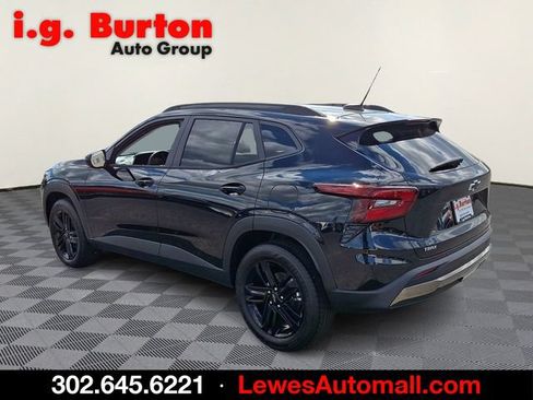 New 2026 Chevrolet Trax ACTIV w/ Driver Confidence Package FWD image 3