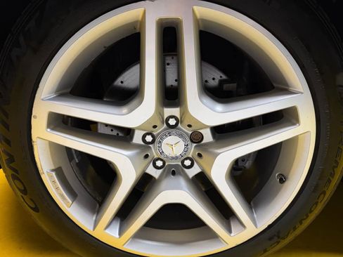 Used 2015 Mercedes-Benz GL 550 4MATIC image 8