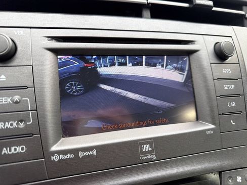 Used 2014 Toyota Prius Four FWD image 34