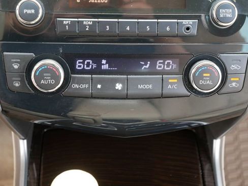 Used 2013 Nissan Altima 2.5 SL FWD image 29