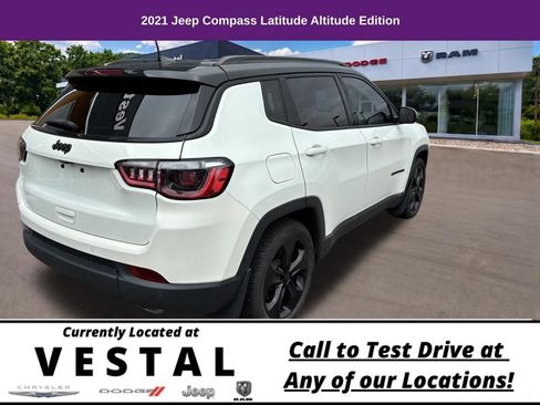 Used 2021 Jeep Compass Latitude FWD image 7