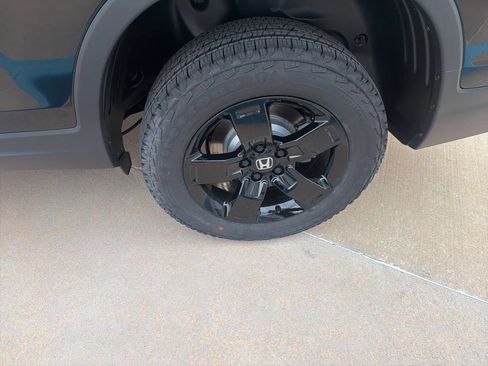 New 2026 Honda Ridgeline Black Edition image 10