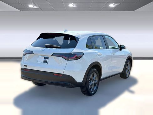 New 2026 Honda HR-V LX image 9