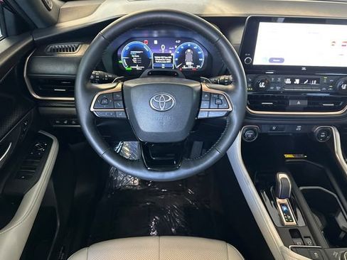 Certified 2026 Toyota Grand Highlander AWD Hybrid image 18