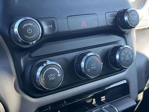 Used 2024 RAM 2500 Big Horn image 30