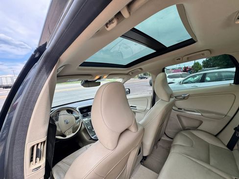 Used 2016 Volvo XC60 T5 Premier FWD image 31